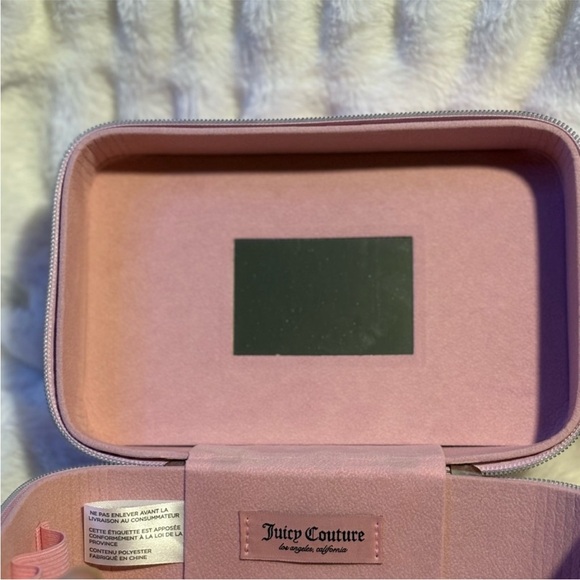 Juicy Couture Travel Cosmetic Case - Picture 5 of 7